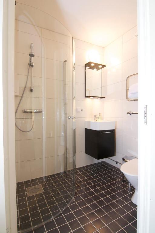 Hotell Tinget Sala Camera foto