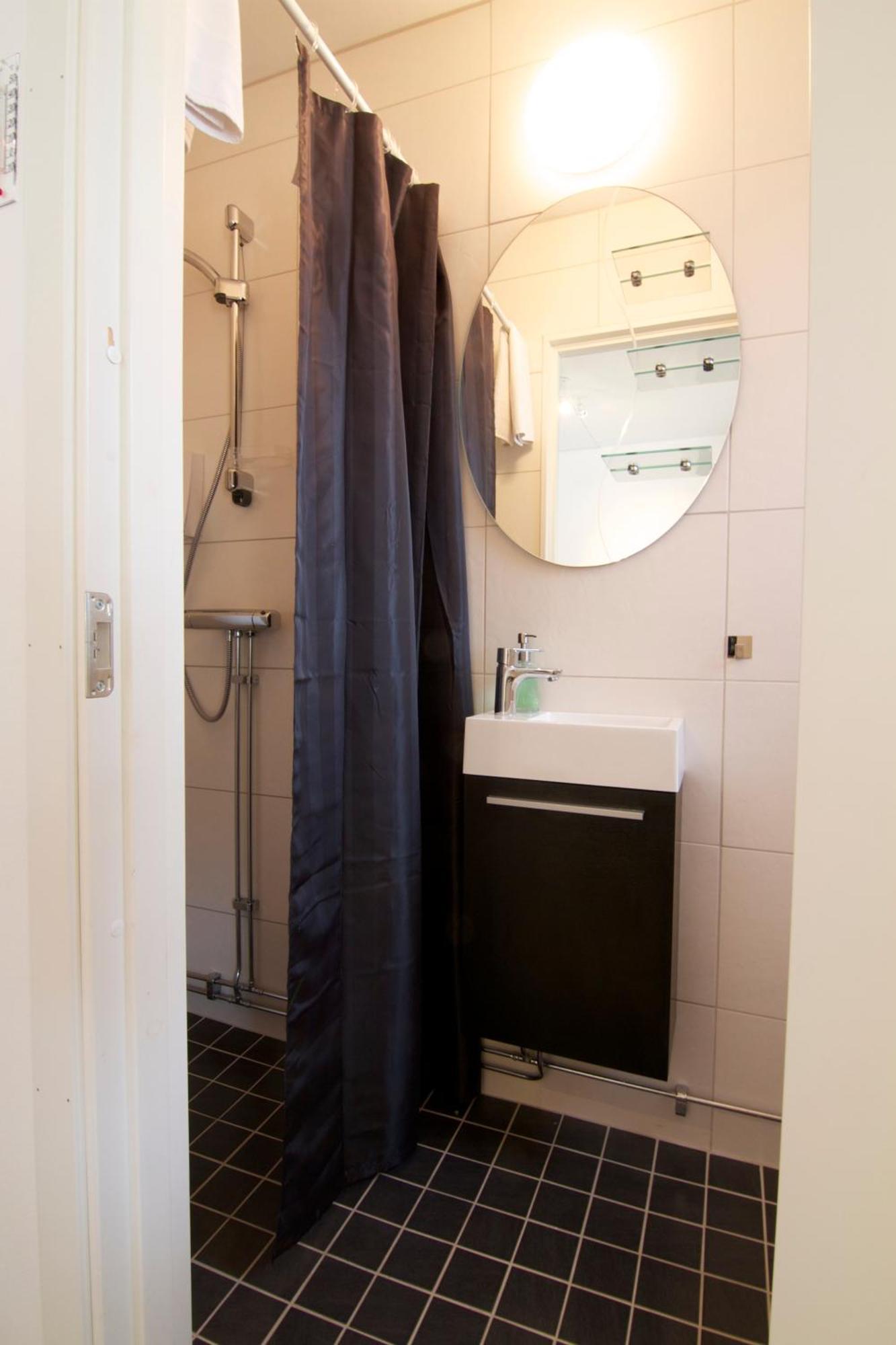 Hotell Tinget Sala Esterno foto